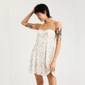 American Eagle pretty floral dress with removable straps